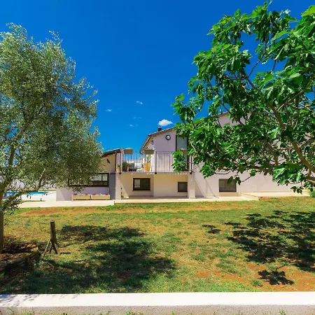 Barbolan By Interhome *