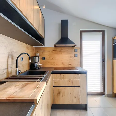 Barbolan By Interhome Medulin