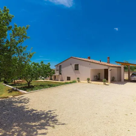 Barbolan By Interhome Сasa de vacaciones